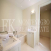 Luksuzan dvosoban apartman na rivi, 148 m2, sa pogledom na more, bazenom i garažom, u marini Porto Montenegro, Tivat, Crna Gora.