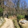 Baugrundstück, 2.000 m2, bebaubar mit zwei Häuser, in einer sehr ruhigen und ruhigen Gegend in Lastva, in der Nähe von Budva, Gemeinde Kotor, Montenegro.