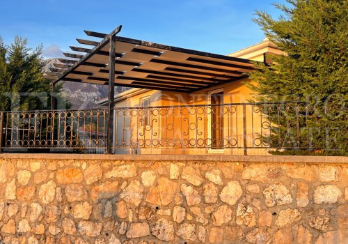 Legalized Bungalow (119 m²) with Sea View in a Gated Resort in Bar–Zupci