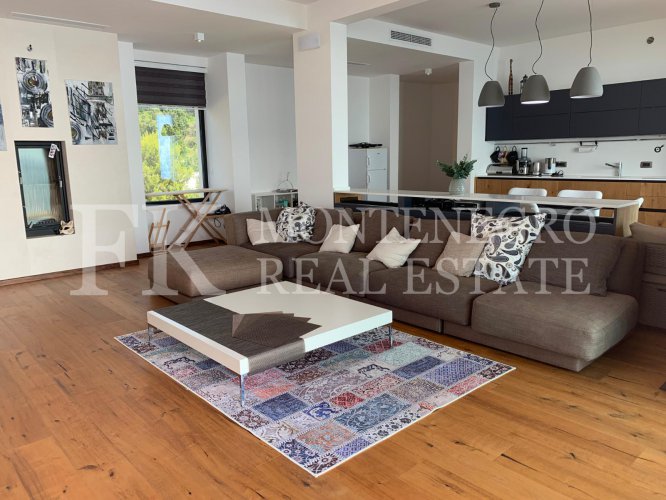 Unmatched, luxury Penthouse, 160 m2, right on the cliffs, in Skocidevojka - Budva, with unobstructed sea view and a swimming pool, Montenegro.