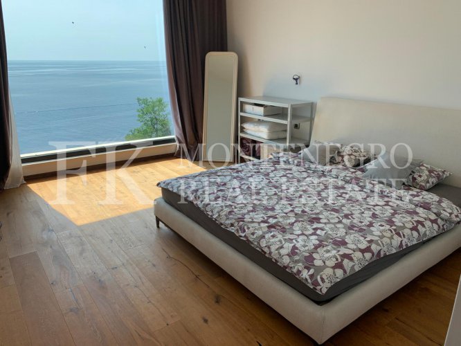 Unmatched, luxury Penthouse, 160 m2, right on the cliffs, in Skocidevojka - Budva, with unobstructed sea view and a swimming pool, Montenegro.