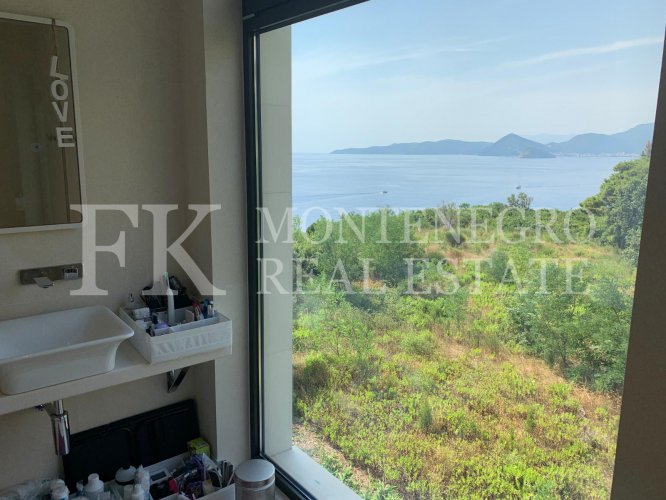 Unmatched, luxury Penthouse, 160 m2, right on the cliffs, in Skocidevojka - Budva, with unobstructed sea view and a swimming pool, Montenegro.