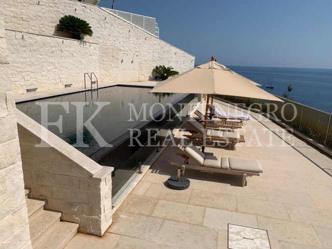 Unmatched, luxury Penthouse, 160 m2, right on the cliffs, in Skocidevojka - Budva, with unobstructed sea view and a swimming pool, Montenegro.