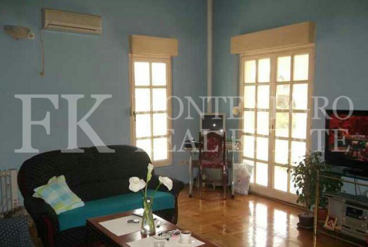 Nice house,156 m2, along the banks of the Moraca river, on the outskirts of Podgorica, on a plot of 2156 m2, in Montenegro.