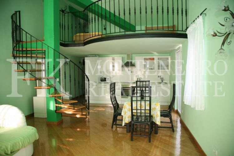 Spectacular, furnished villa in Tivat, 570m2, with nice sea views from each floor, 500m from the beach, Montenegro.