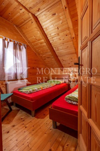 Three wooden houses 1 km away from Zabljak, 200m2, on the way to the Ski Center Savin Kuk, Montenegro.