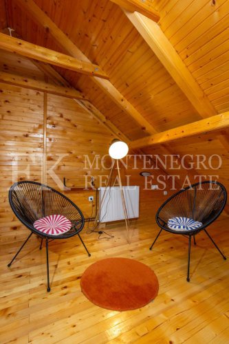 Three wooden houses 1 km away from Zabljak, 200m2, on the way to the Ski Center Savin Kuk, Montenegro.