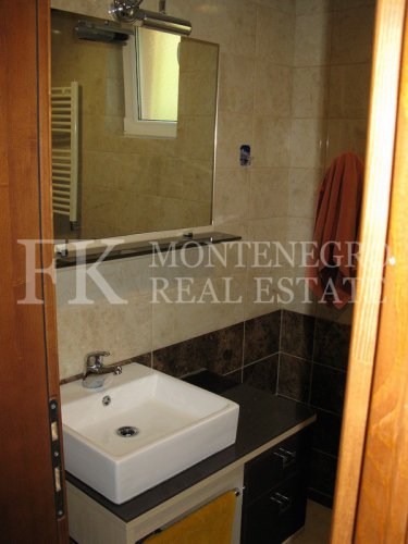 Just 150m from the beach.Three-storey villa in Bar - Green Belt, 420m2 on a plot of 680m2, with fabulous sea and mountain views, Montenegro.