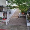 Простой семейный дом площадью 564 м2 и небольшой дом 40м2 в центре Бара, всего в 150 м от моря, Черногория.