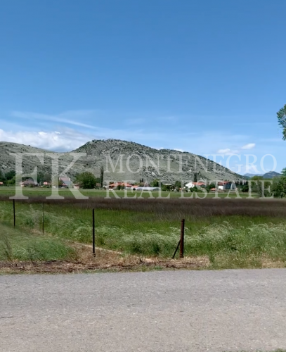 Near the Skadar Lake, nice building plot, 2.929 m2, in the suburb of Podgorica, Montenegro.