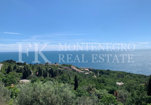 *Building land in Budva-Krstac,1.251 m2, with a fantastic sea view, in Montenegro.