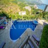 Maisonette-Wohnung in Budva - Becici, 177m2, mit Pool und Meerblick, in Montenegro.