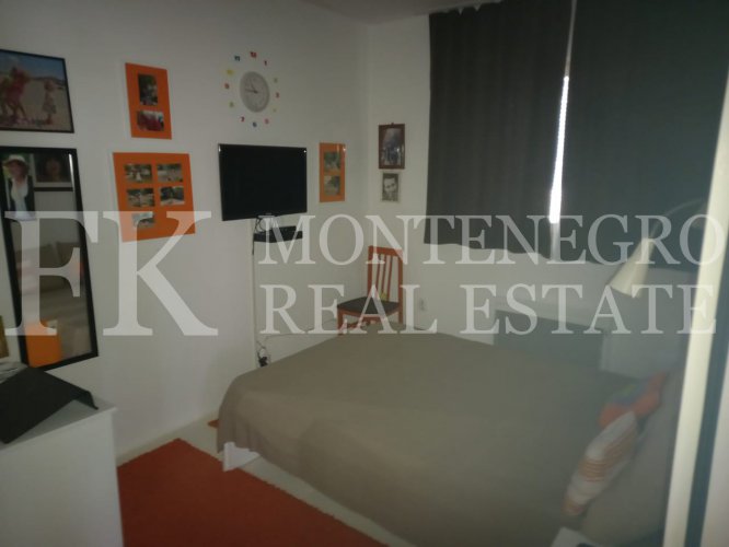 Rare offer! Representative Villa, 200m2, in Dobra Voda, only 550m away from the sea, with a sea view and a huge garden, in Montenegro.