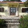 Недавно отремонтированный дом, 100м2, в Каменари-Херцег-Нови, с участком 800м2 и видом на море, в Черногории.