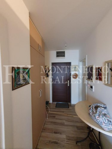 *Excellent apartment in Budva - Becici, 51m2 + 57m2 roof terrace with Jacuzzi and panoramic sea views, in Montenegro.
