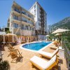 *Отличная квартира в Бечичи, 51м2 + 57м2 терраса на крыше с джакузи и панорамным видом на море, в Черногории.