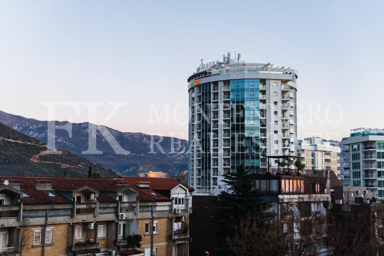 *Wonderful apartment in Budva, 45m2, with a nice view of the mountains, in Montenegro.