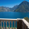 Villa in erster Meereslinie, 235 m2, an der Bucht von Kotor, zwischen Risan und Kamenari, nur 30 m vom Meer entfernt, mit fantastischem Meerblick, in Montenegro.