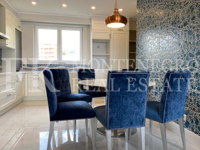 *Great two-bedroom apartment in Budva-Becici, 131m2, overlooking the sea, in Montenegro.