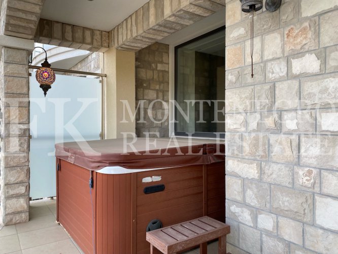 *Great two-bedroom apartment in Budva-Becici, 131m2, overlooking the sea, in Montenegro.