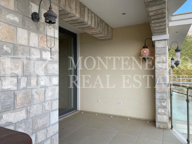 *Great two-bedroom apartment in Budva-Becici, 131m2, overlooking the sea, in Montenegro.