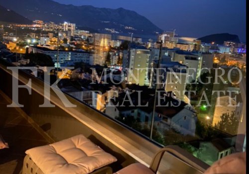 *Very nice apartment in Budva, 48m2, with own garage space, in Montenegro.