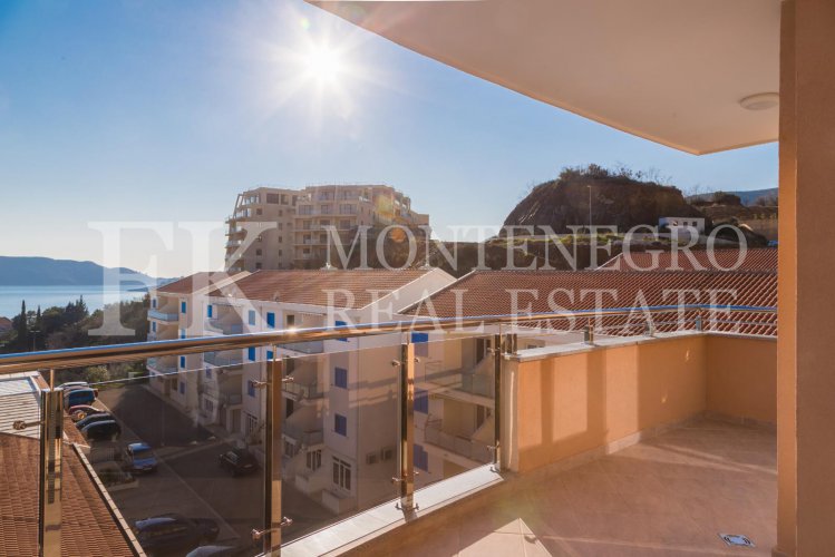 Excellent two and three bedroom apartments in Budva-Becici, 90m2 - 107m2, in a modern Residential Complex just 400m from the sea, in Montenegro.