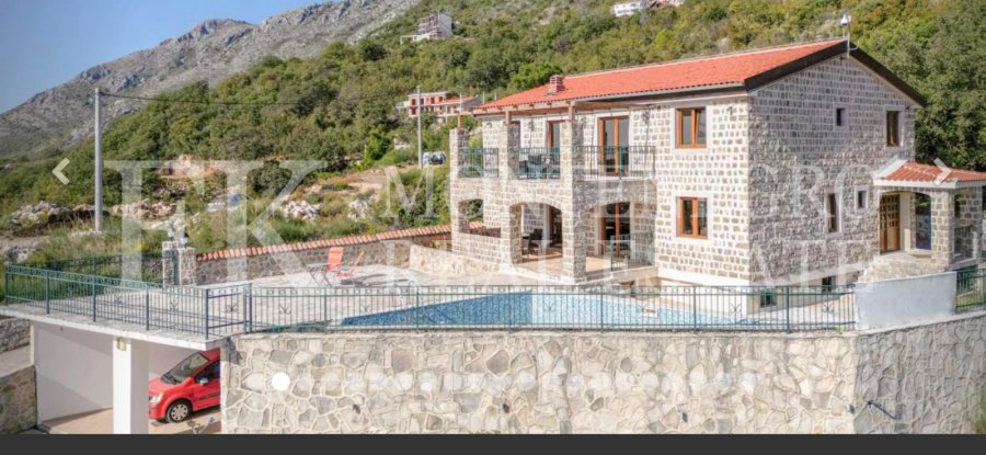 Luxury villa in the traditional Pashtrovsky style, 466m2, above Petrovac in the village of Krushevica, with fantastic sea view, in Montenegro.