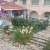 *Exotisches Haus, 490 m2, in Bar-Dobra Voda, auf einem Grundstück von 969 m2, mit Meerblick, nur 50 m vom Meer entfernt, mit separatem Gästehaus 145 m2 und Swimmingpool, in Montenegro.