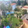 *Exotisches Haus, 490 m2, in Bar-Dobra Voda, auf einem Grundstück von 969 m2, mit Meerblick, nur 50 m vom Meer entfernt, mit separatem Gästehaus 145 m2 und Swimmingpool, in Montenegro.