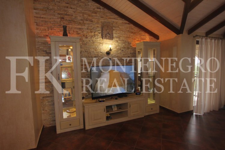 *Exclusive Stone Villa, 165m², in Bar-Zupci, with Sea and Mountain Views in Montenegro