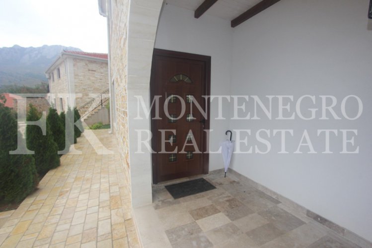 *Exclusive Stone Villa, 165m², in Bar-Zupci, with Sea and Mountain Views in Montenegro