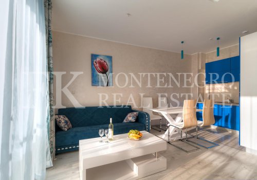 Deluxe Apartment, 56 m2, in Budva – Becici, im Apart Hotel Harmonia, mit herrlichem Meerblick, in Montenegro.