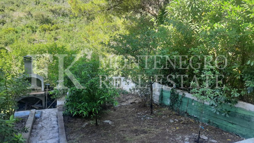 Reduced price! Cozy house on Lustica peninsula, 145m2, in a quiet village of Mardari, Herceg Novi municipality, Montenegro.