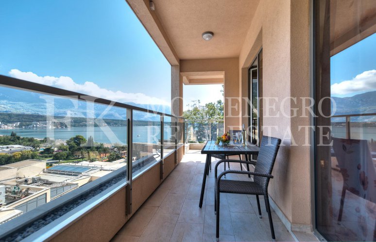 Spectacular apartment, 93m2, in Budva – Becici, in the Apart Hotel Harmonia, with a magnificent sea view, in Montenegro.