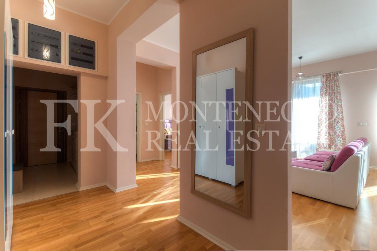 Remarkable apartment, 104m2, in Budva – Becici, in the Apart Hotel Harmonia, with a magnificent sea view, in Montenegro.