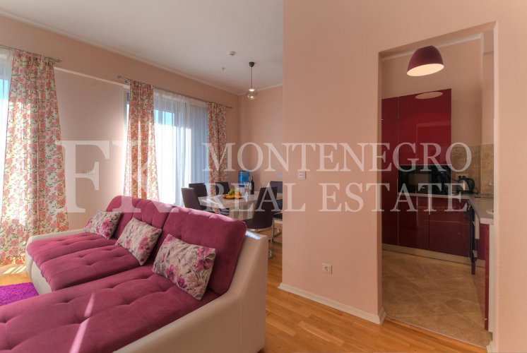 Remarkable apartment, 104m2, in Budva – Becici, in the Apart Hotel Harmonia, with a magnificent sea view, in Montenegro.