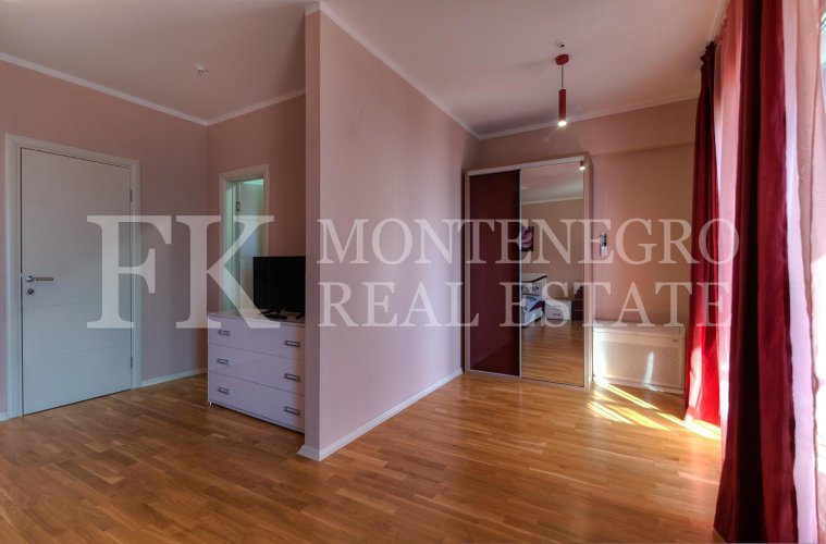 Duplex apartment, 149m2, in Budva – Becici, in the Apart Hotel Harmonia, with a magnificent sea view, in Montenegro.