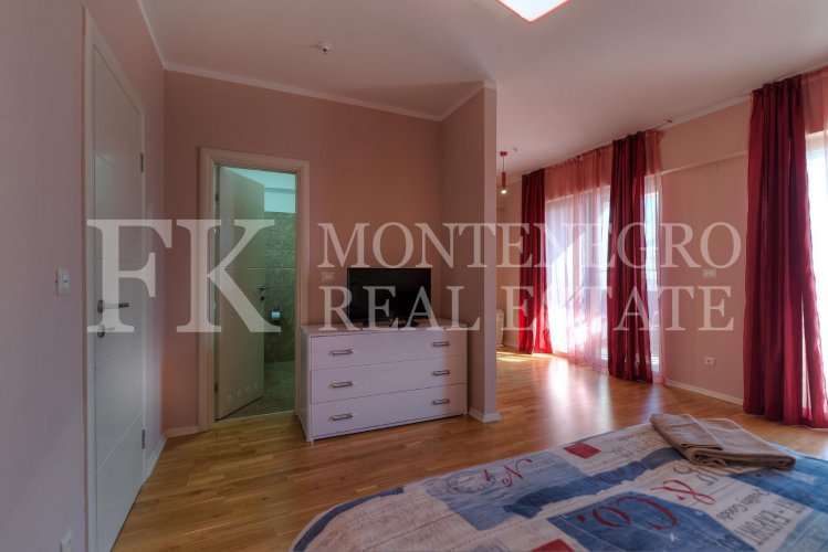 Duplex apartment, 149m2, in Budva – Becici, in the Apart Hotel Harmonia, with a magnificent sea view, in Montenegro.