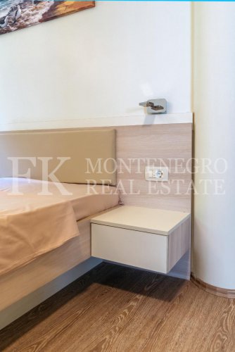 Luxury apartment in Budva-Becici, 233m2, in a new residential complex with panoramic sea view, in Montenegro.