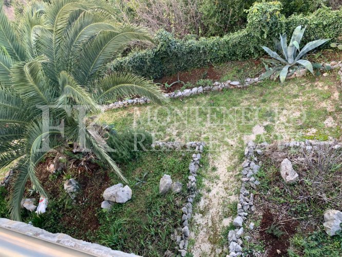 House in Zabrdje, 267,93m2, with fantastic sea view, big garden, sauna and swimming pool, in Montenegro.