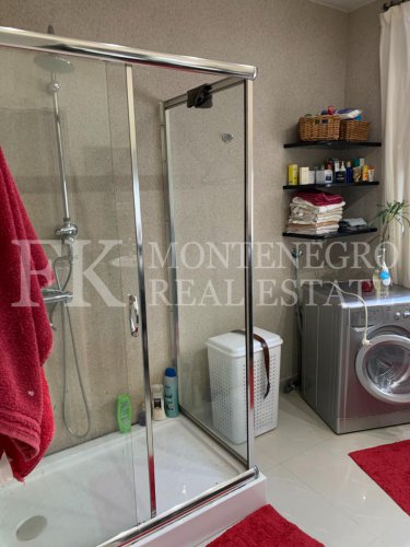 House in Zabrdje, 267,93m2, with fantastic sea view, big garden, sauna and swimming pool, in Montenegro.