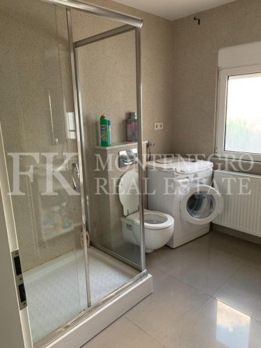 House in Zabrdje, 267,93m2, with fantastic sea view, big garden, sauna and swimming pool, in Montenegro.