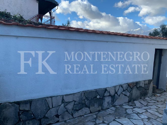 House in Zabrdje, 267,93m2, with fantastic sea view, big garden, sauna and swimming pool, in Montenegro.