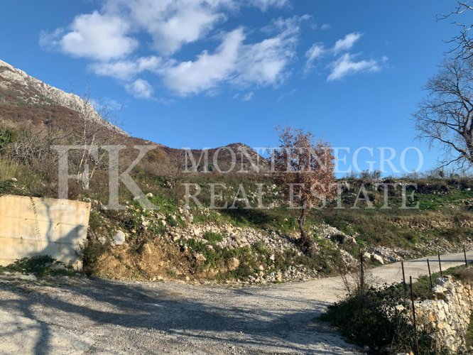 *Land in Dobra Voda, 2.593 m2, with breathtaking and unobstructed sea views, in Montenegro.