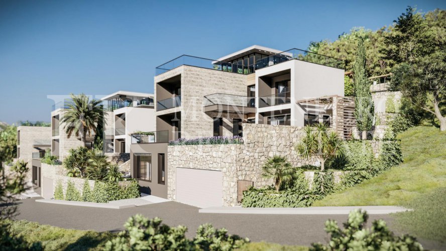 Two impressive villas in Tudorovici, 670,75m2 each, with a sea view and a swimming pool, in Budva municipalty, Montenegro.