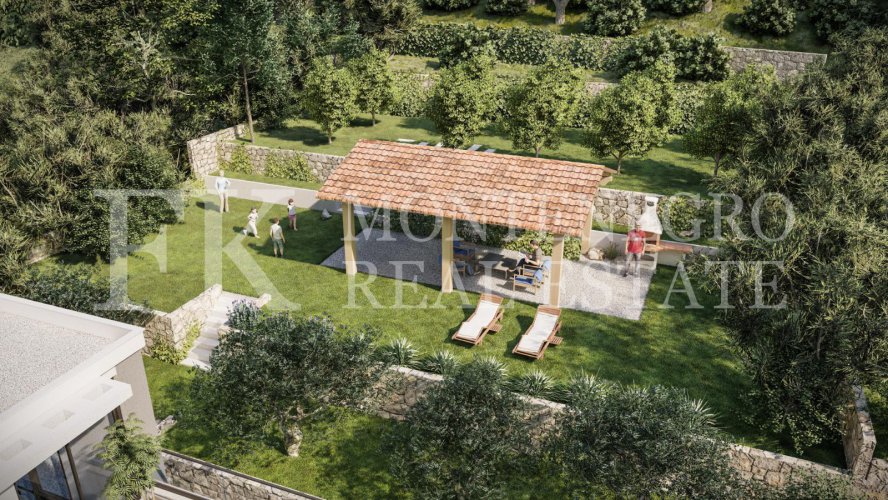 Two impressive villas in Tudorovici, 670,75m2 each, with a sea view and a swimming pool, in Budva municipalty, Montenegro.