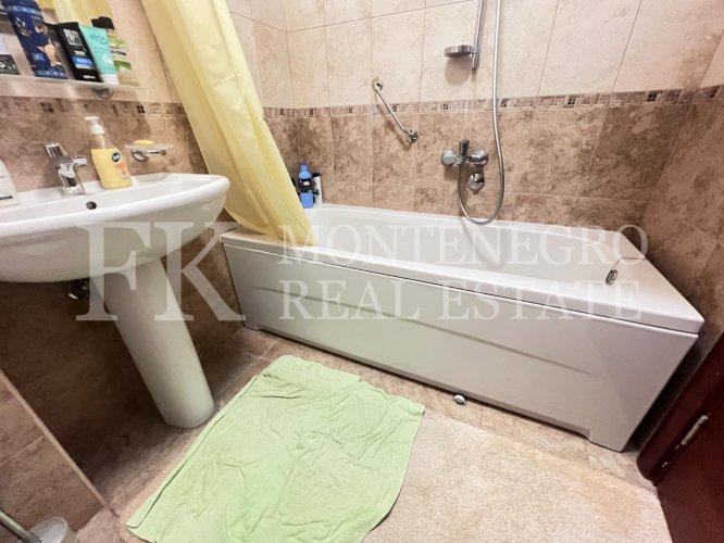 *New, sunny apartment in Budva - Ivanovici, 70m2, with panoramic sea and mountain views, in Montenegro.