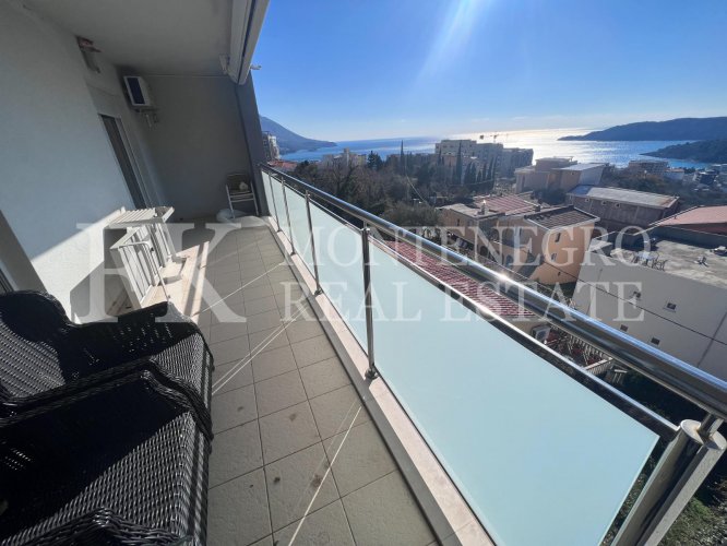 *New, sunny apartment in Budva - Ivanovici, 70m2, with panoramic sea and mountain views, in Montenegro.