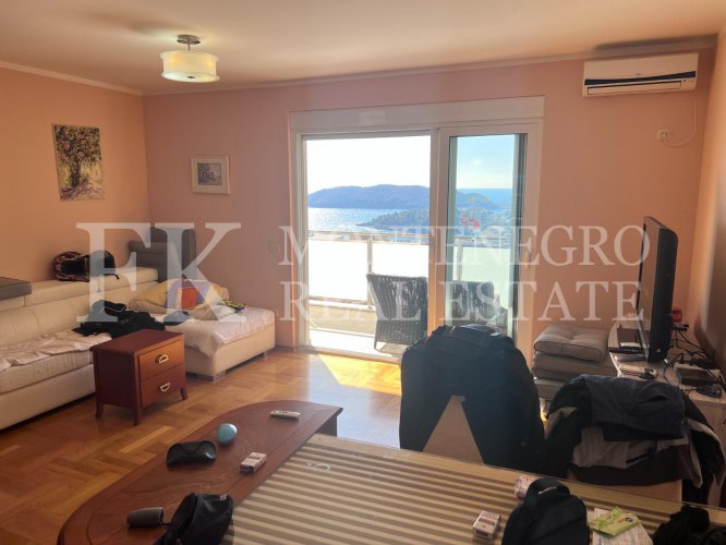 *New, sunny apartment in Budva - Ivanovici, 70m2, with panoramic sea and mountain views, in Montenegro.
